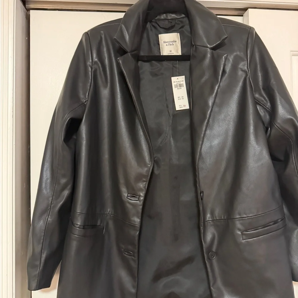 Abercrombie & Fitch Vegan Leather Blazer - Picture 7 of 8